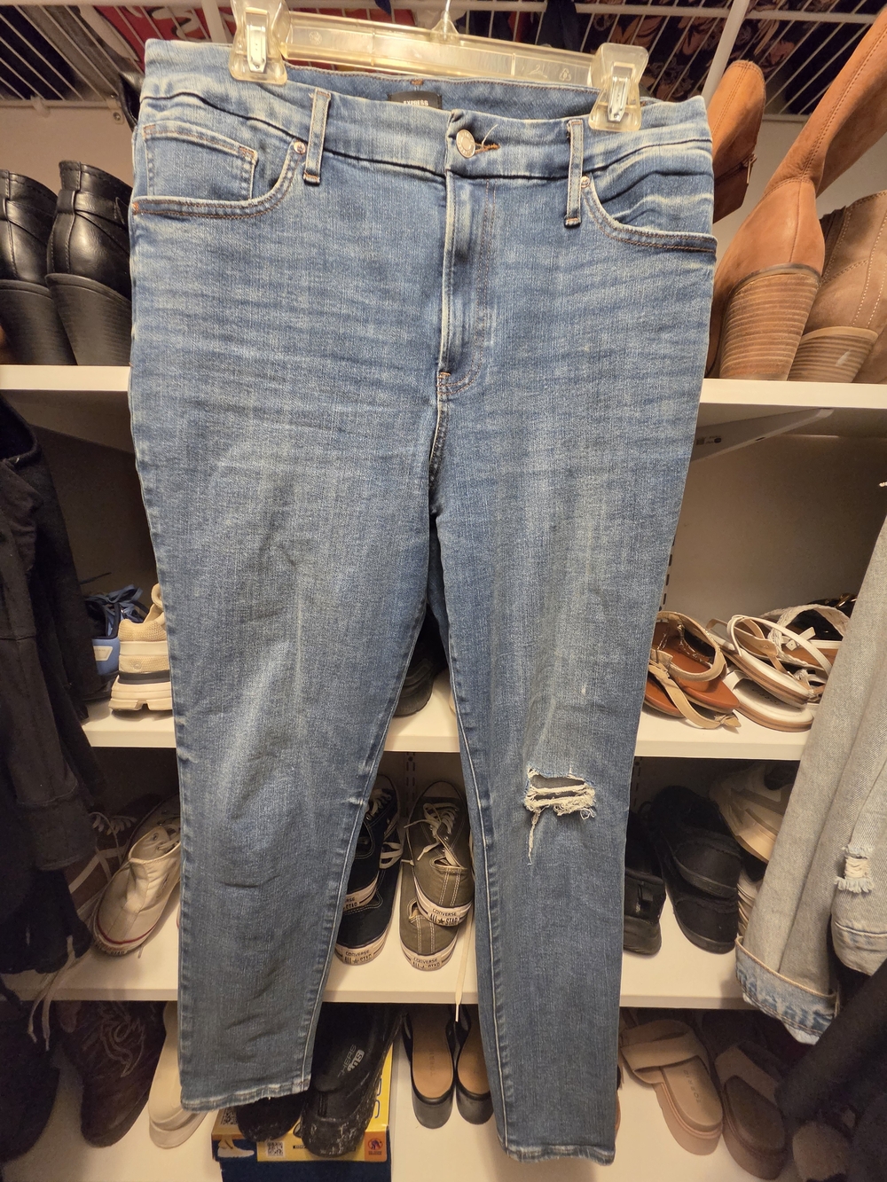 Express Women's Skinny Jeans Light Blue with Rip